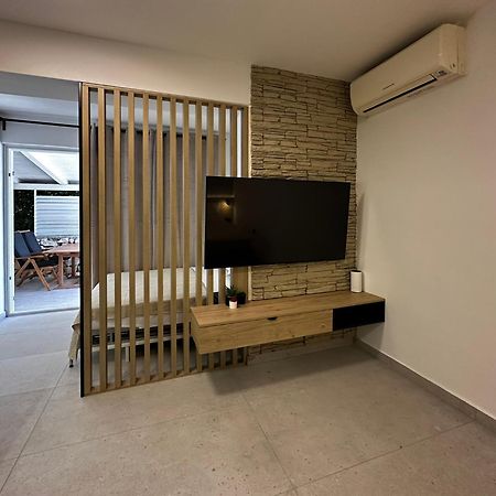 נובליה Studio Apartments Lace מראה חיצוני תמונה