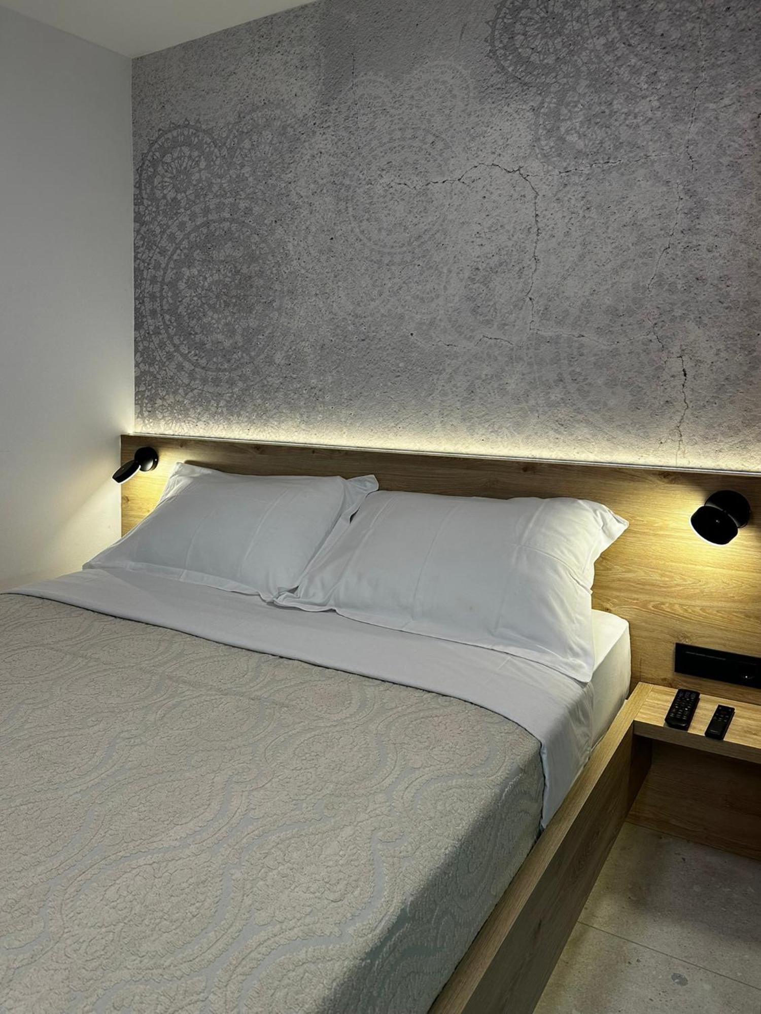 נובליה Studio Apartments Lace מראה חיצוני תמונה